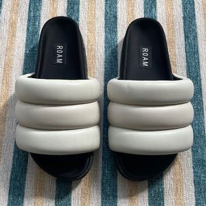 ROAM Puffy Slides